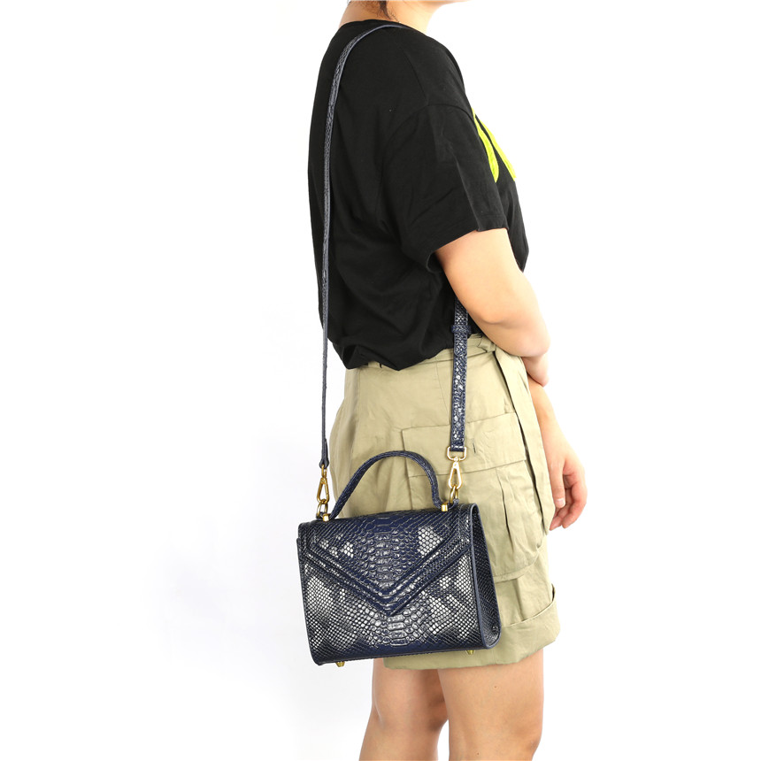 Dubai Women New Snake Pattern  - Interior Design Dubai 리뷰 및 가격